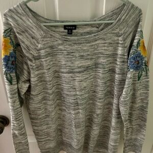 Torrid Gray Top Size Large/12 with Blue and Yellow Floral Embellishments
